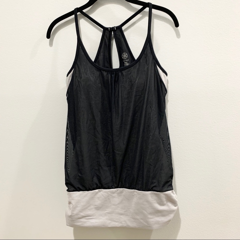 GAIAM Black & Grey Tank Top Size Small